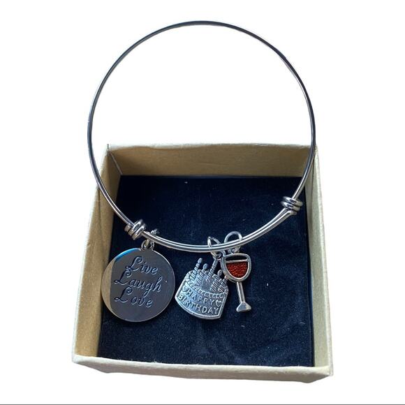 Happy Birthday Silver Dangle Live Laugh Love Bracelet NIB - Picture 1 of 1